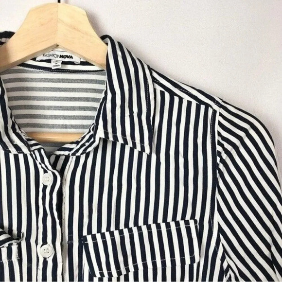 Fashion Nova You Better Work Navy Blue & White Long Sleeve Button Down S - Picture 4 of 4